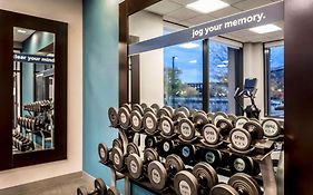 Hampton Inn & Suites Pittsburgh Downtown